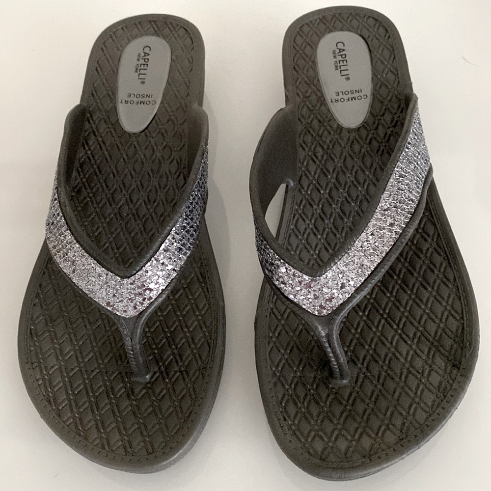 Capelli thong sandals. NWOtags - Picture 5 of 11